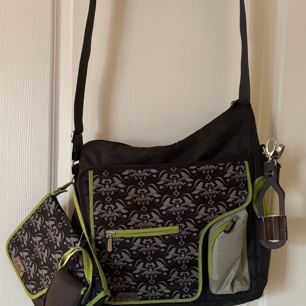 Chic Black and Green Shoulder Bag